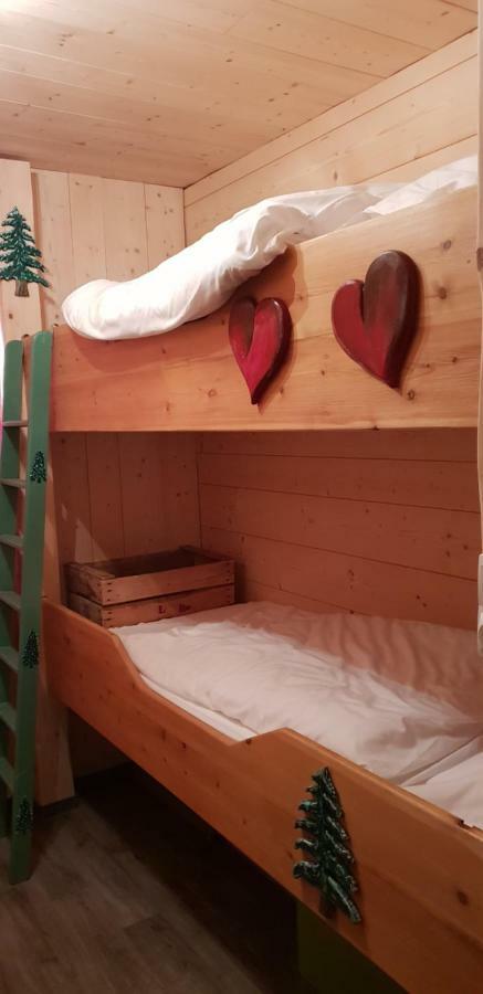 Cal Tistu Apartman Matemale Kültér fotó
