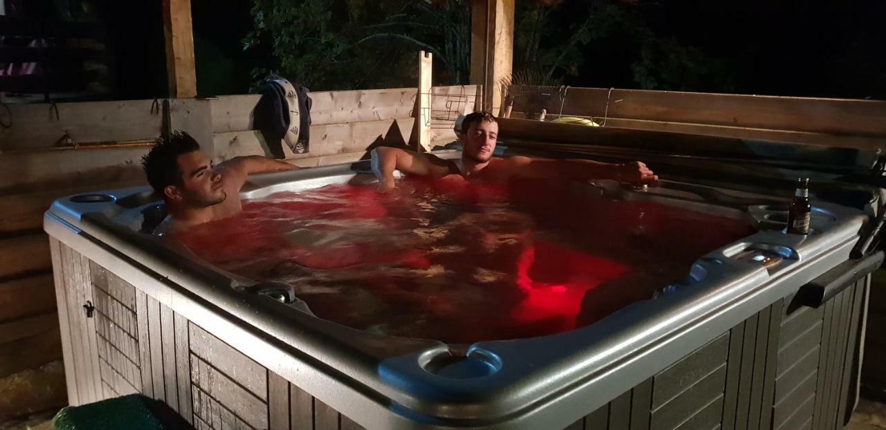 Cal Tistu Apartman Matemale Kültér fotó